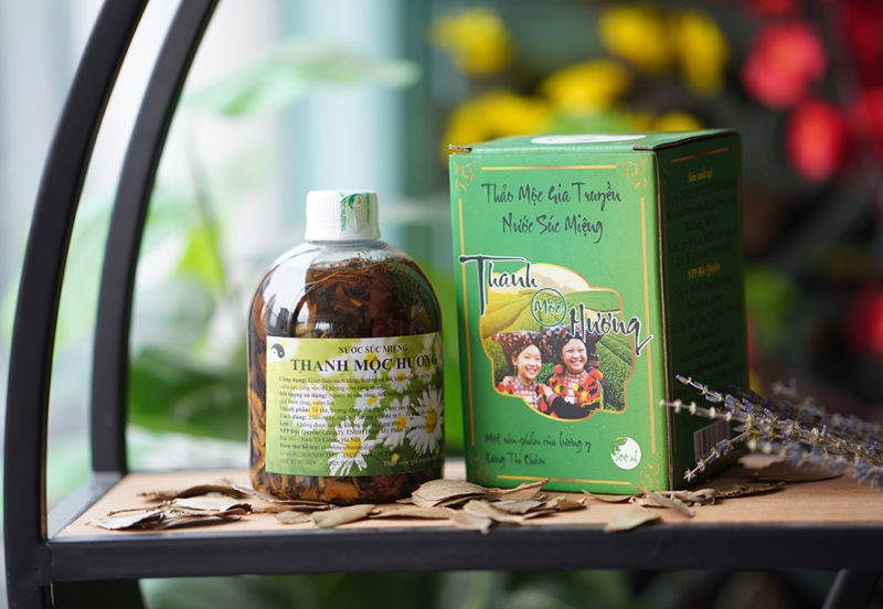 Nước Súc Miệng Thanh Mộc Hương